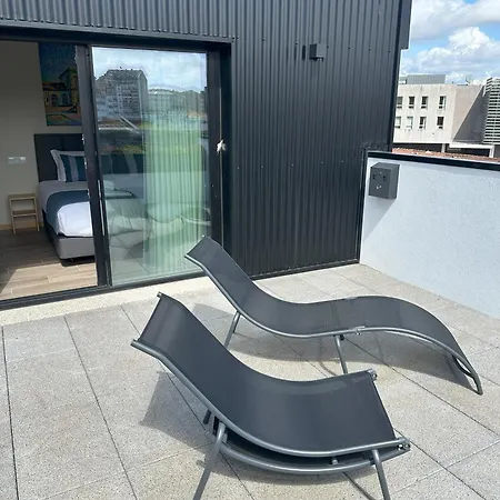 بيت شباب Station &