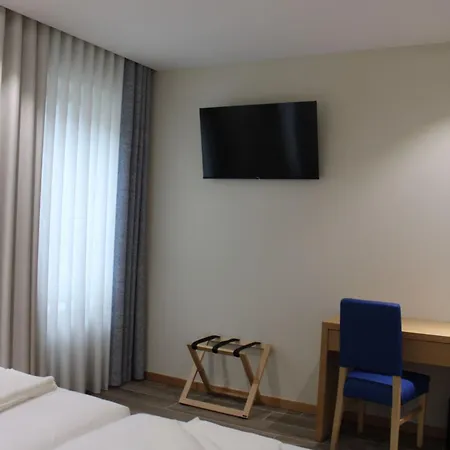 Station & Hostel Porto