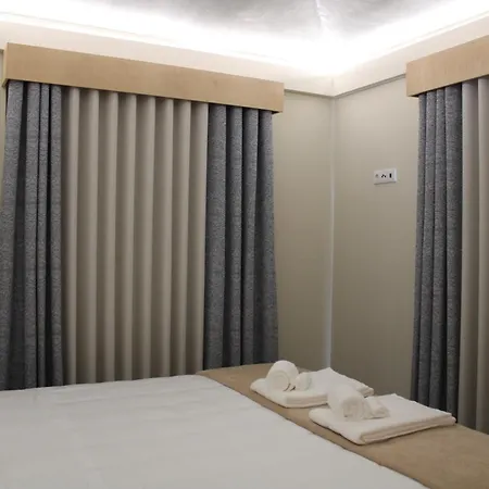 Hostel Station &