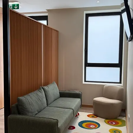 Hostel Station & Porto