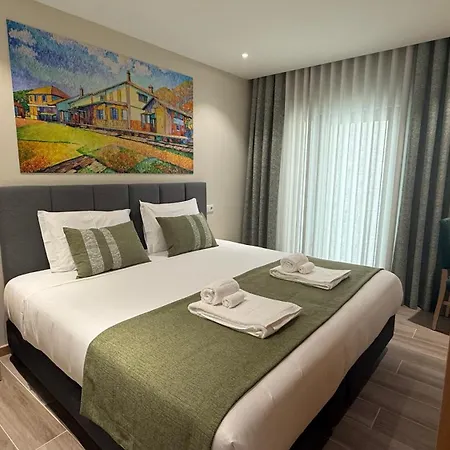 Station & * ポルト