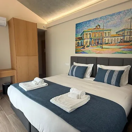 ホステル Station &