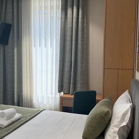 Station & ホステル ポルト